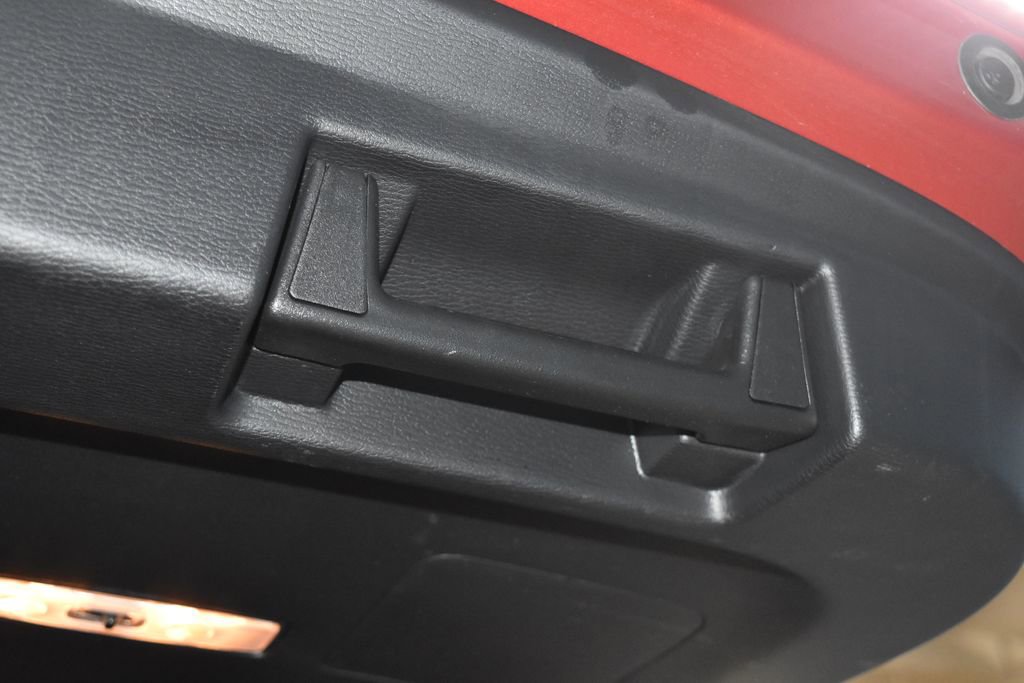 Used 2024 Mitsubishi Outlander SE image 32