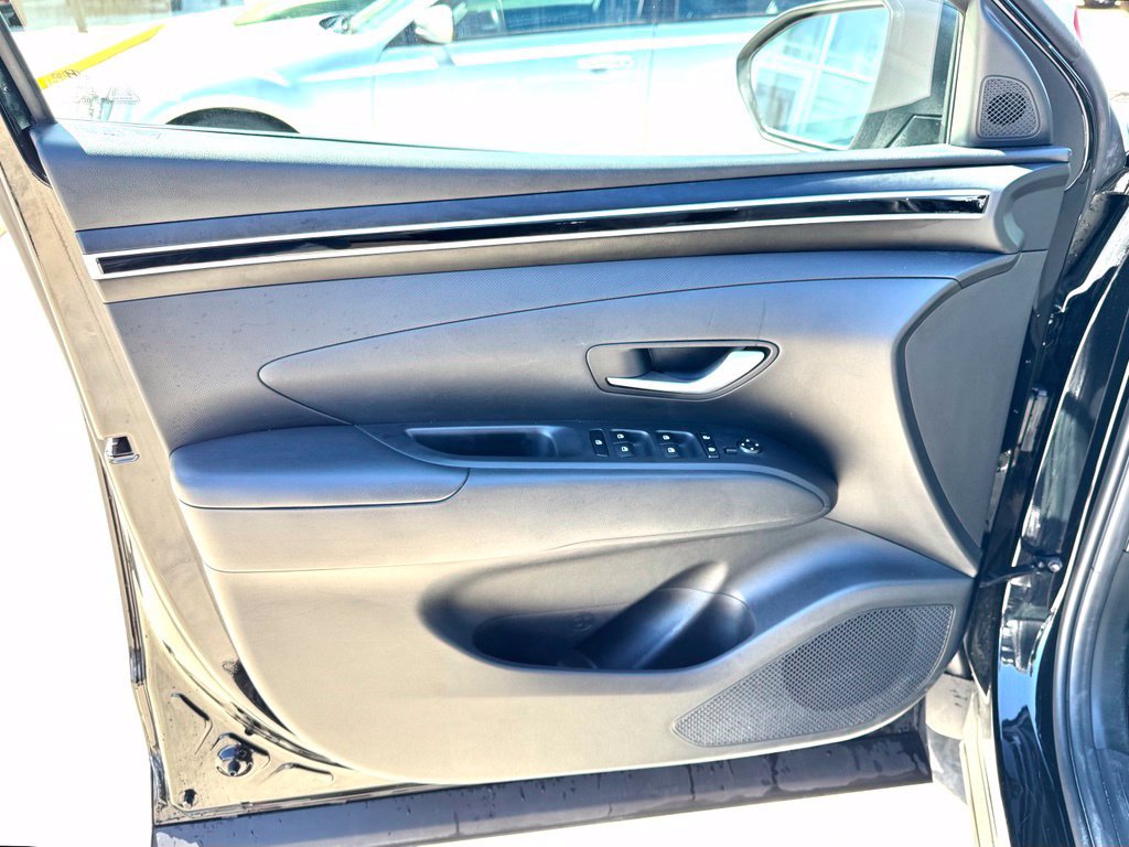 Used 2023 Hyundai Santa Cruz SEL Premium AWD/4WD image 11