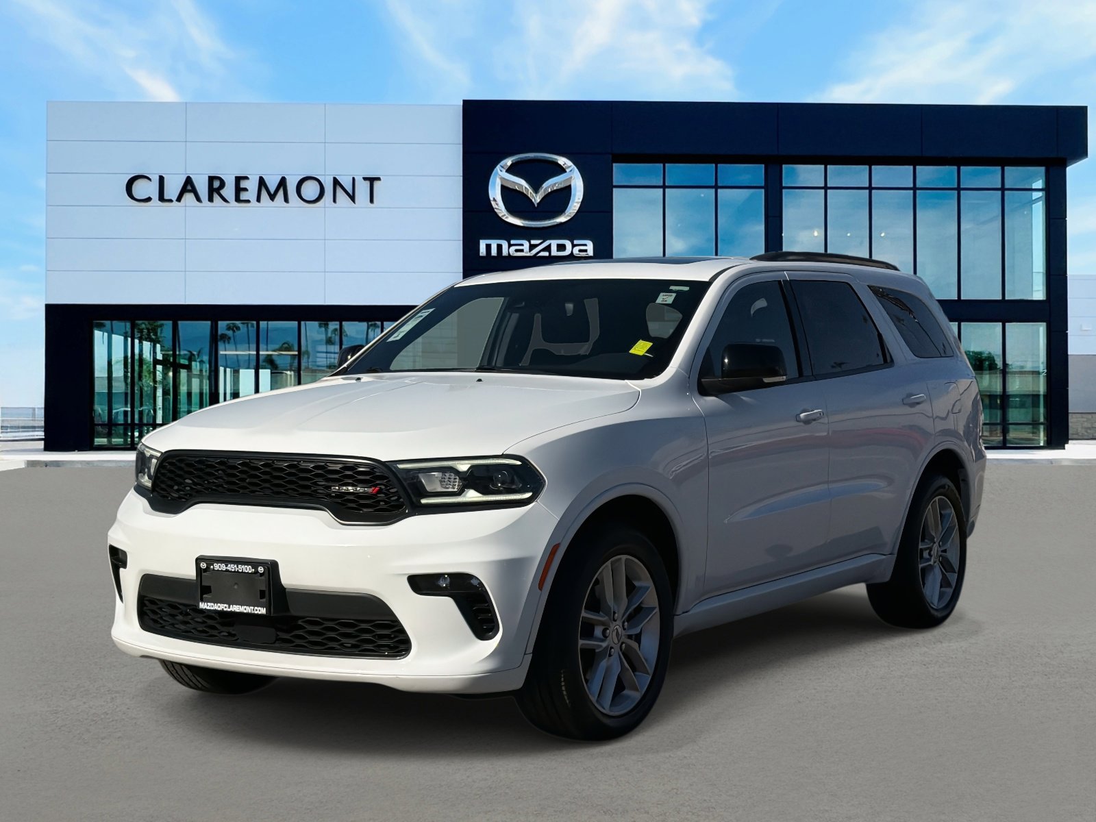 Used 2023 Dodge Durango GT image 3