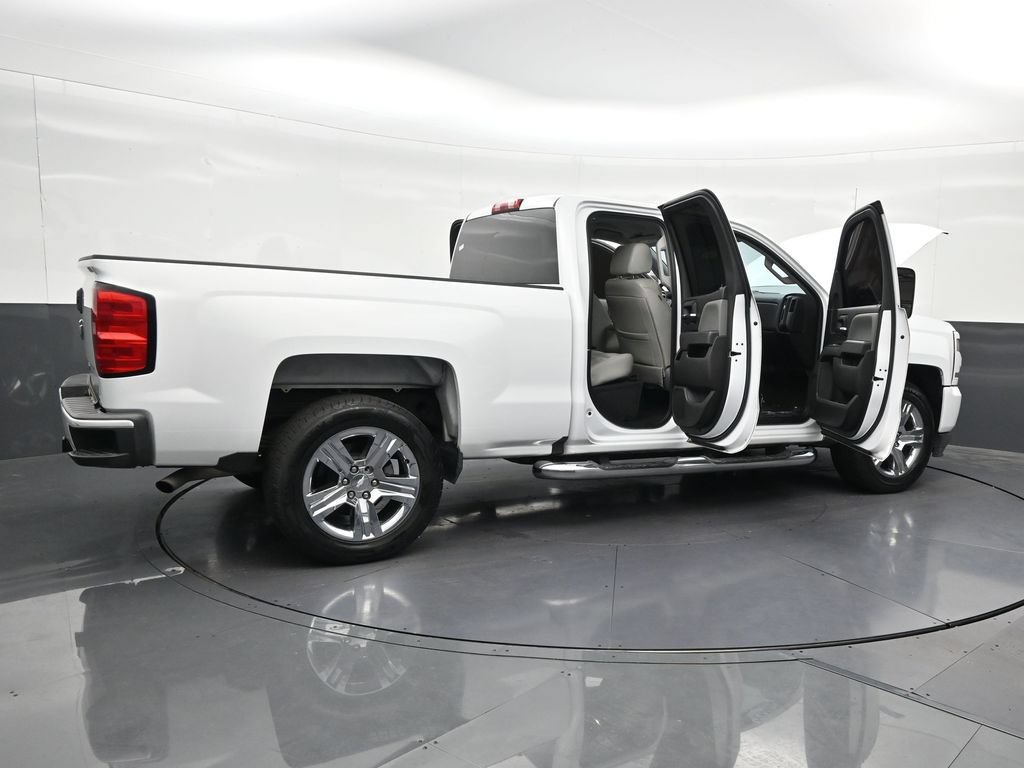 Used 2016 Chevrolet Silverado 1500 Custom w/ Custom Convenience Package RWD image 36