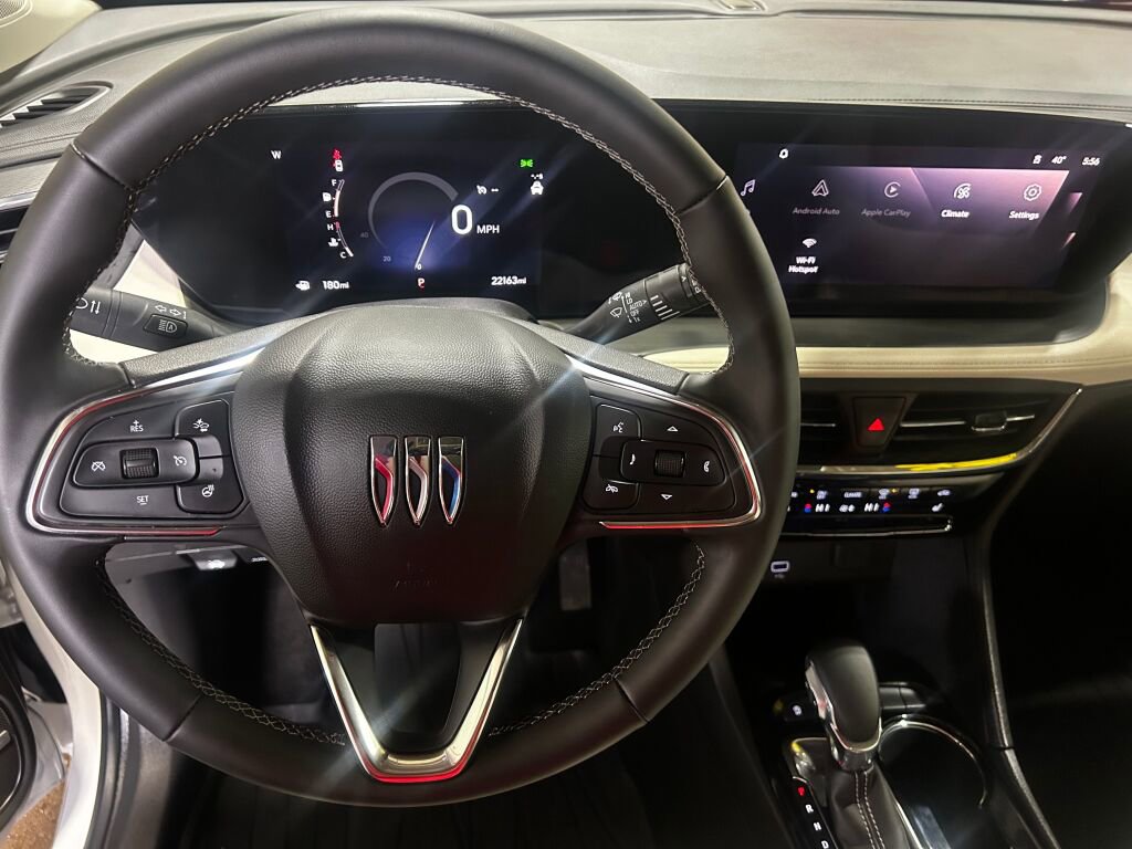 Used 2025 Buick Encore GX Avenir w/ Avenir Convenience Package image 9