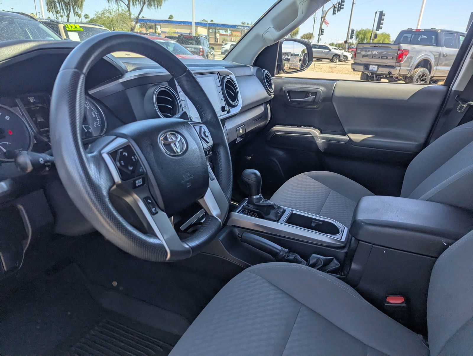 Used 2022 Toyota Tacoma SR5 image 17