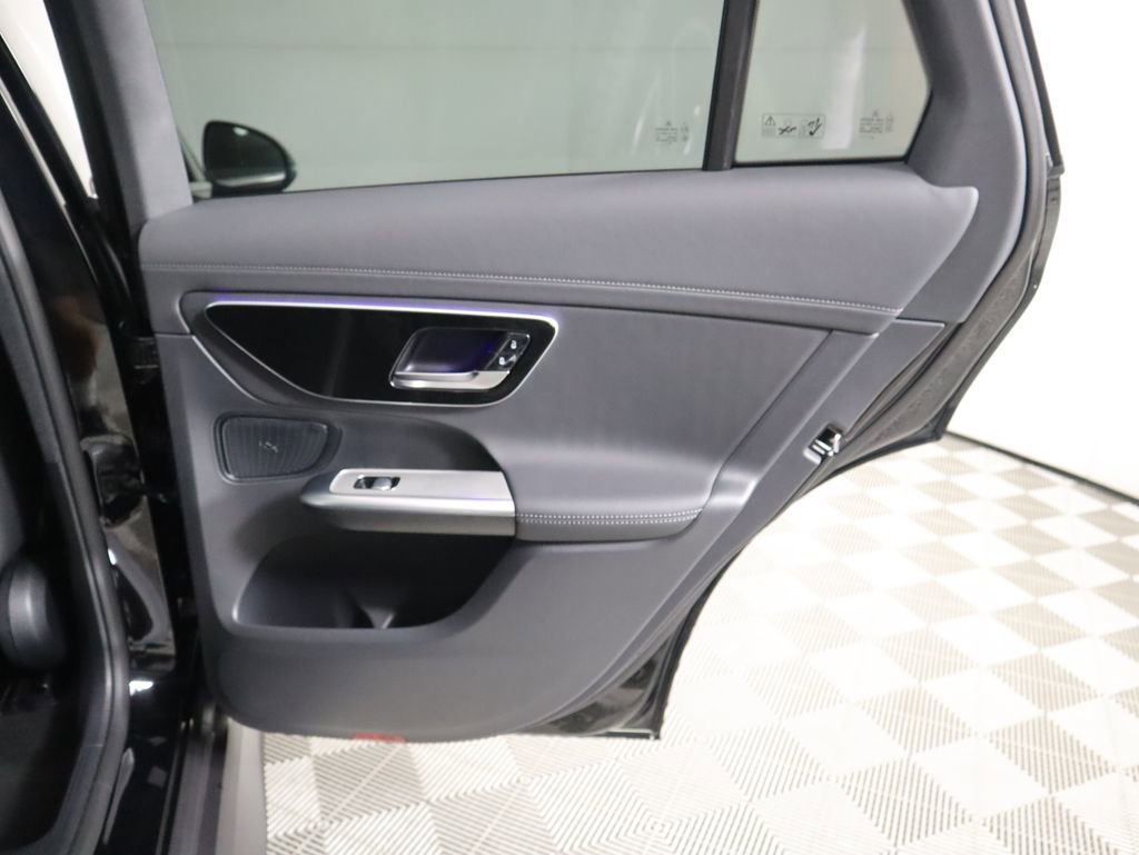 New 2026 Mercedes-Benz GLC 300 image 28