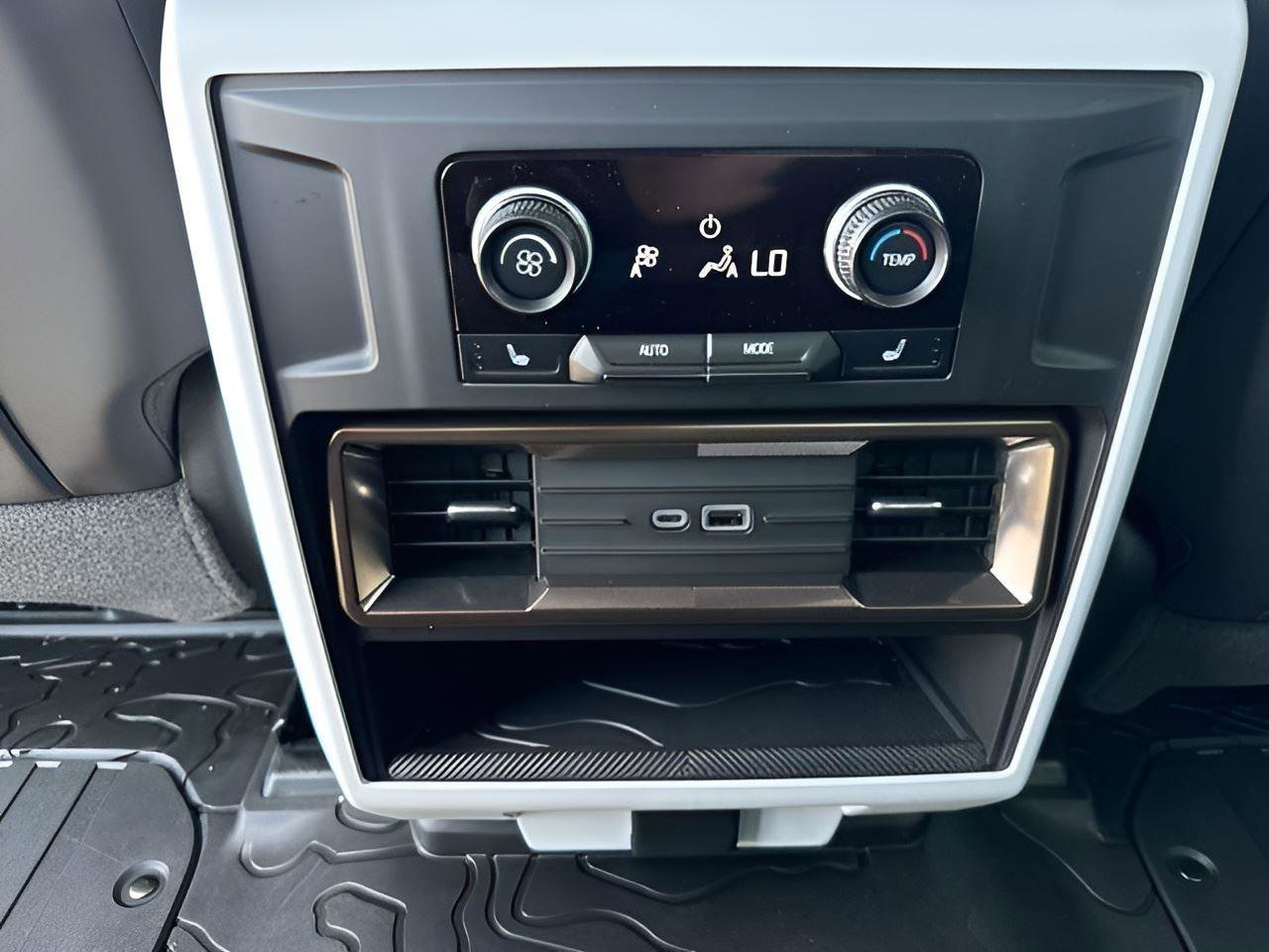 New 2025 GMC Hummer EV 3X w/ LPO, Illumination Package image 24