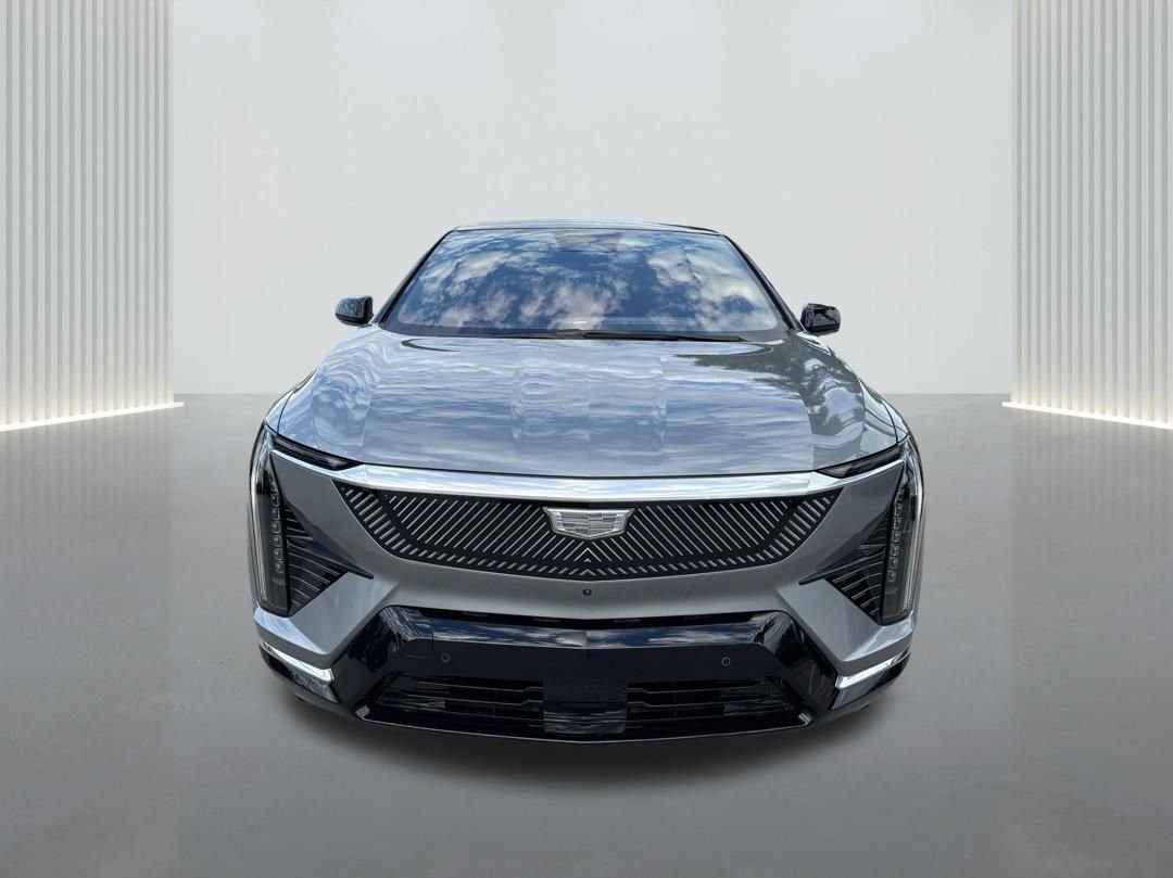 New 2026 Cadillac Optiq Luxury 1 image 2
