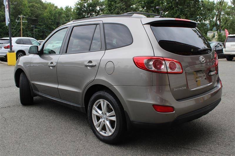 Used 2012 Hyundai Santa Fe Limited w/ Navigation Pkg 4 FWD image 3
