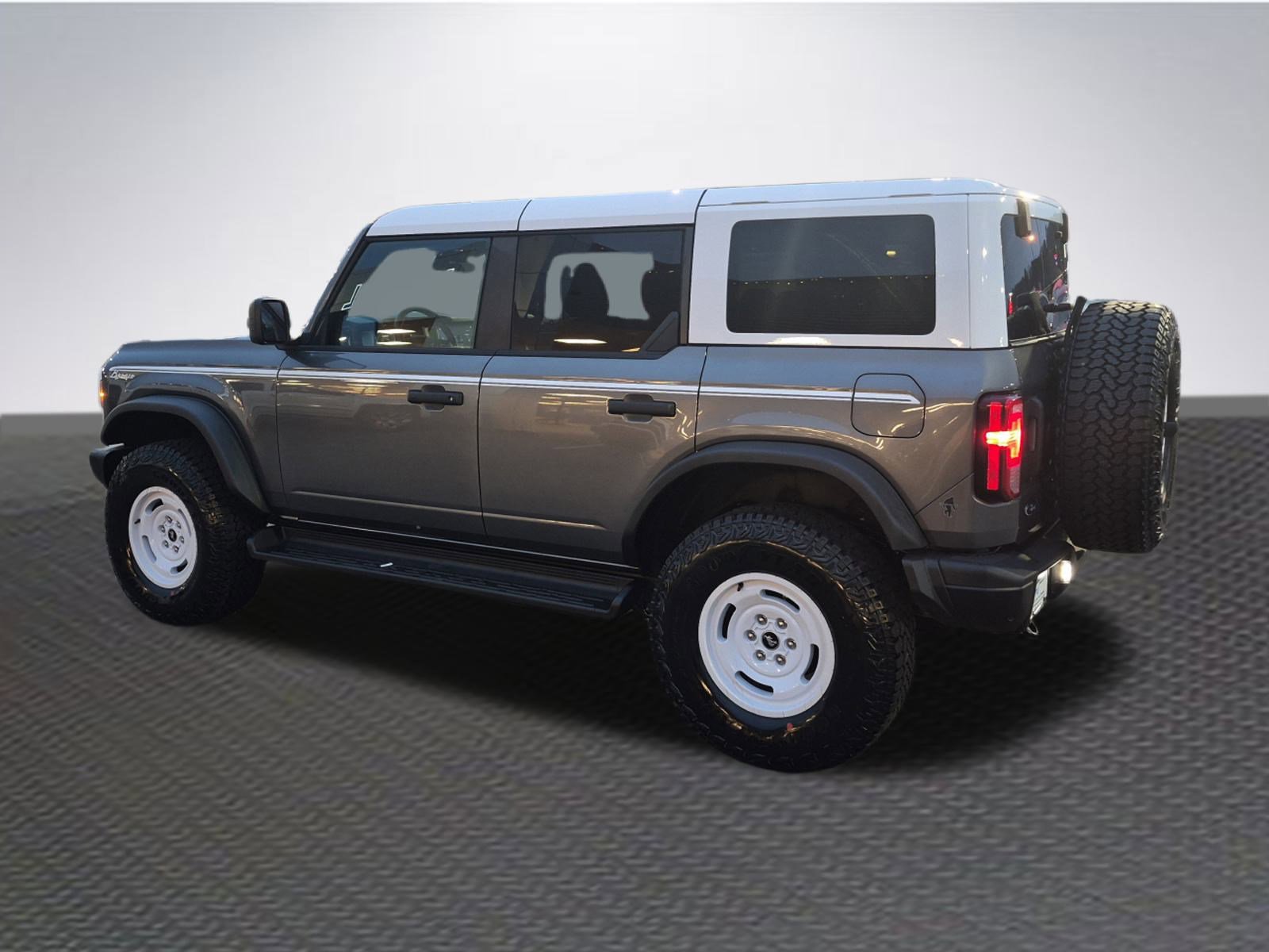 New 2025 Ford Bronco Heritage Edition image 5