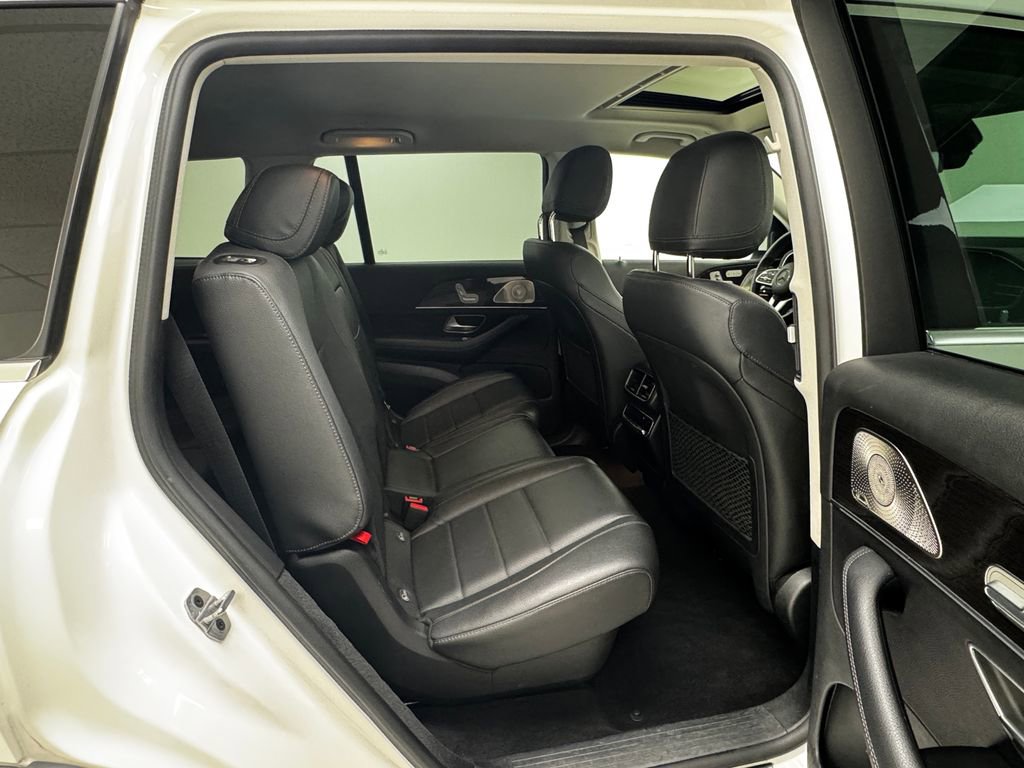 Used 2022 Mercedes-Benz GLS 450 4MATIC image 16