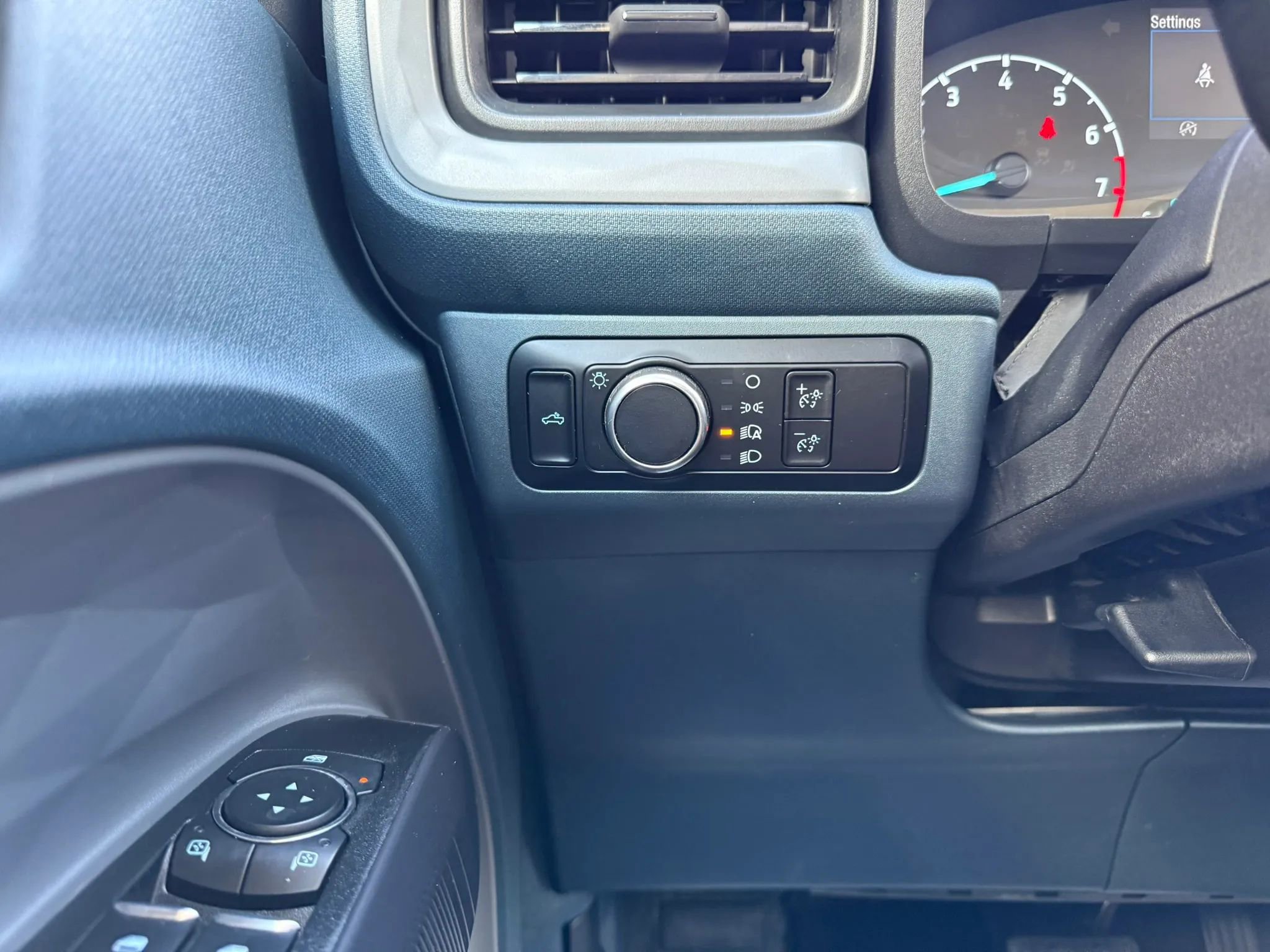 Used 2024 Ford Maverick XLT w/ XLT Luxury Package image 19