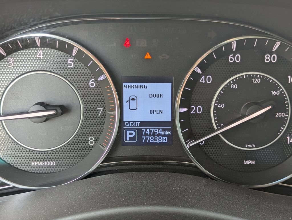 Used 2017 Nissan Armada Platinum AWD/4WD image 23
