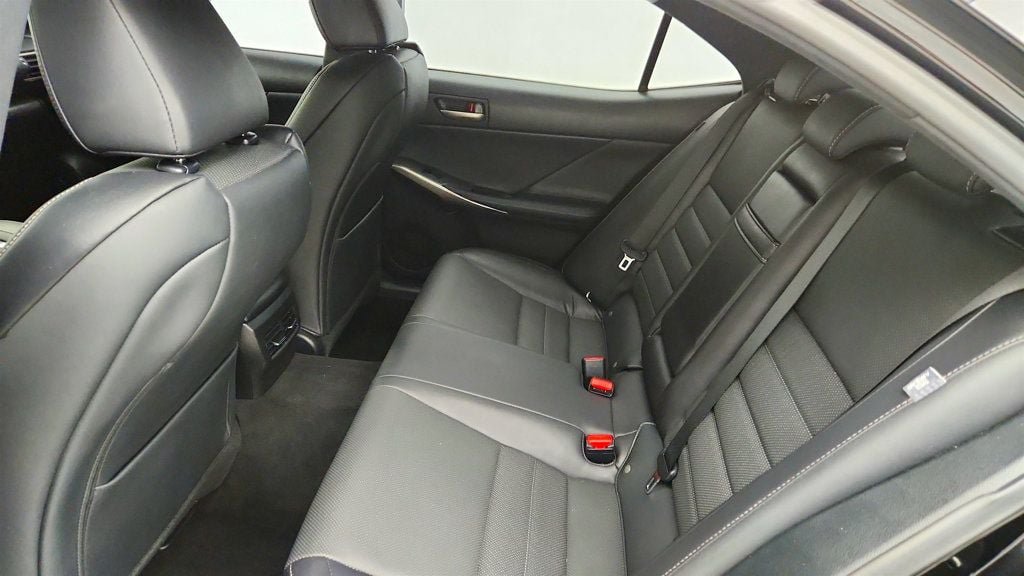 Used 2018 Lexus IS 350 AWD image 22