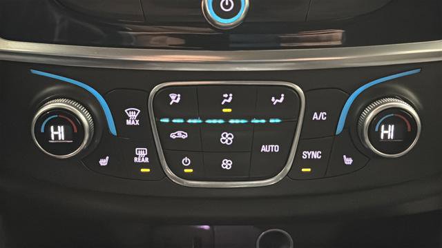 Used 2018 Chevrolet Traverse LT AWD/4WD image 17