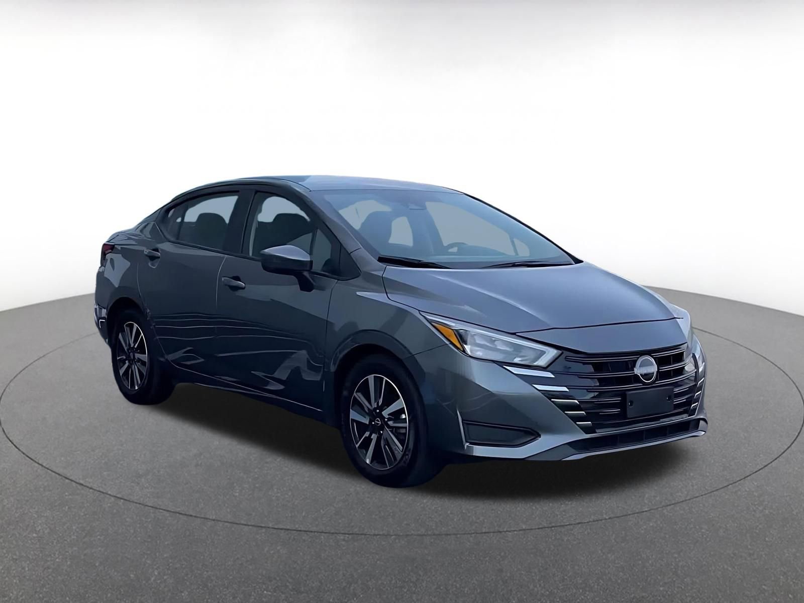 Used 2025 Nissan Versa SV FWD video 2