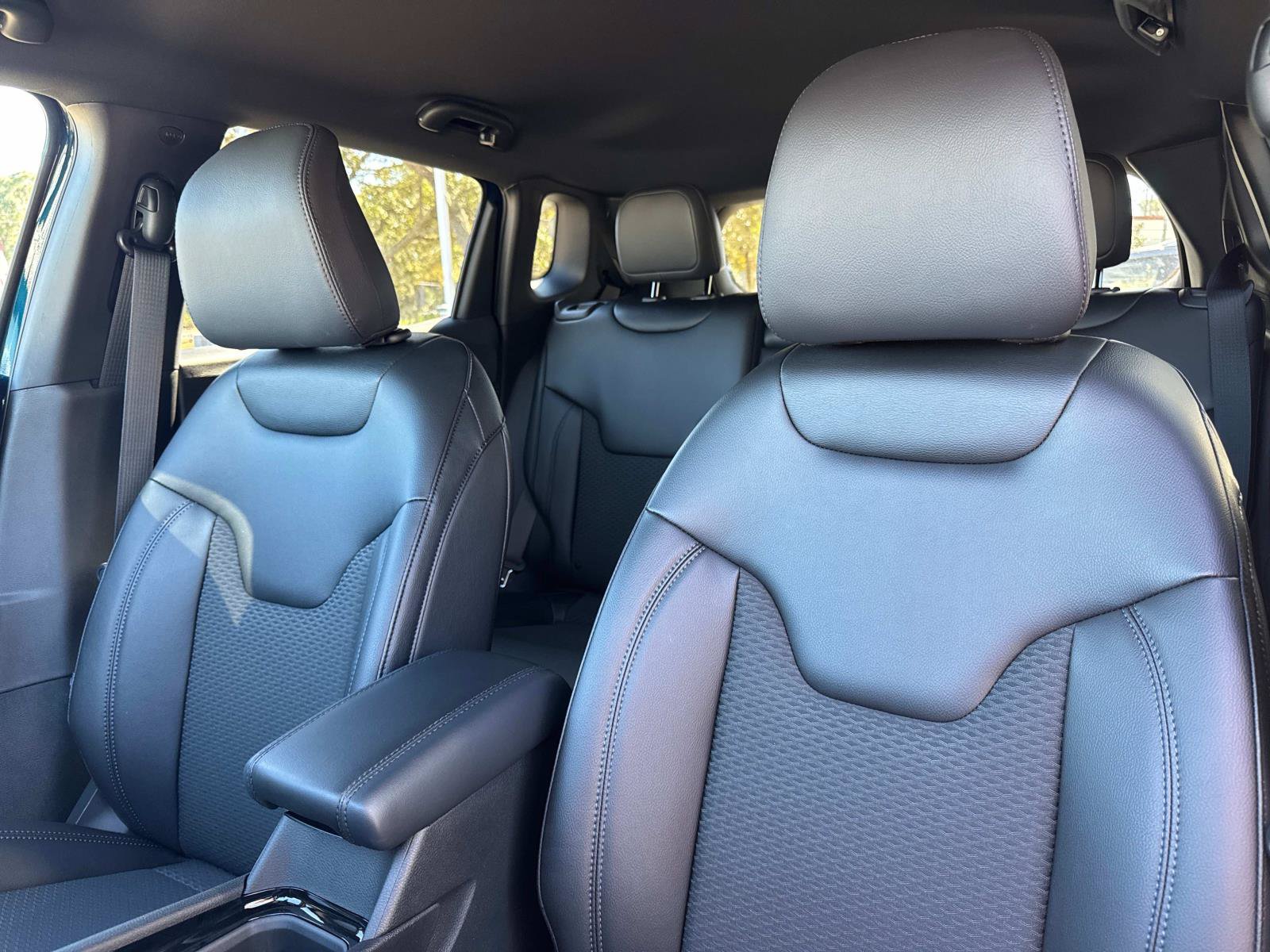 New 2026 Jeep Compass Latitude AWD/4WD image 19