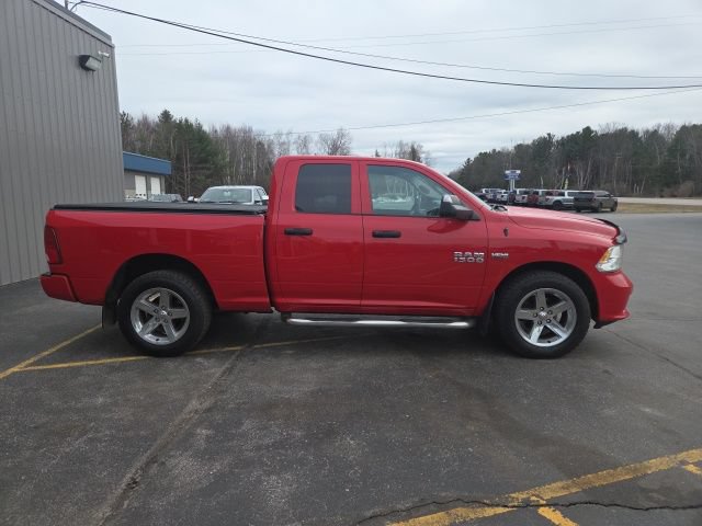 Used 2018 RAM 1500 Express w/ Express Value Package AWD/4WD image 4