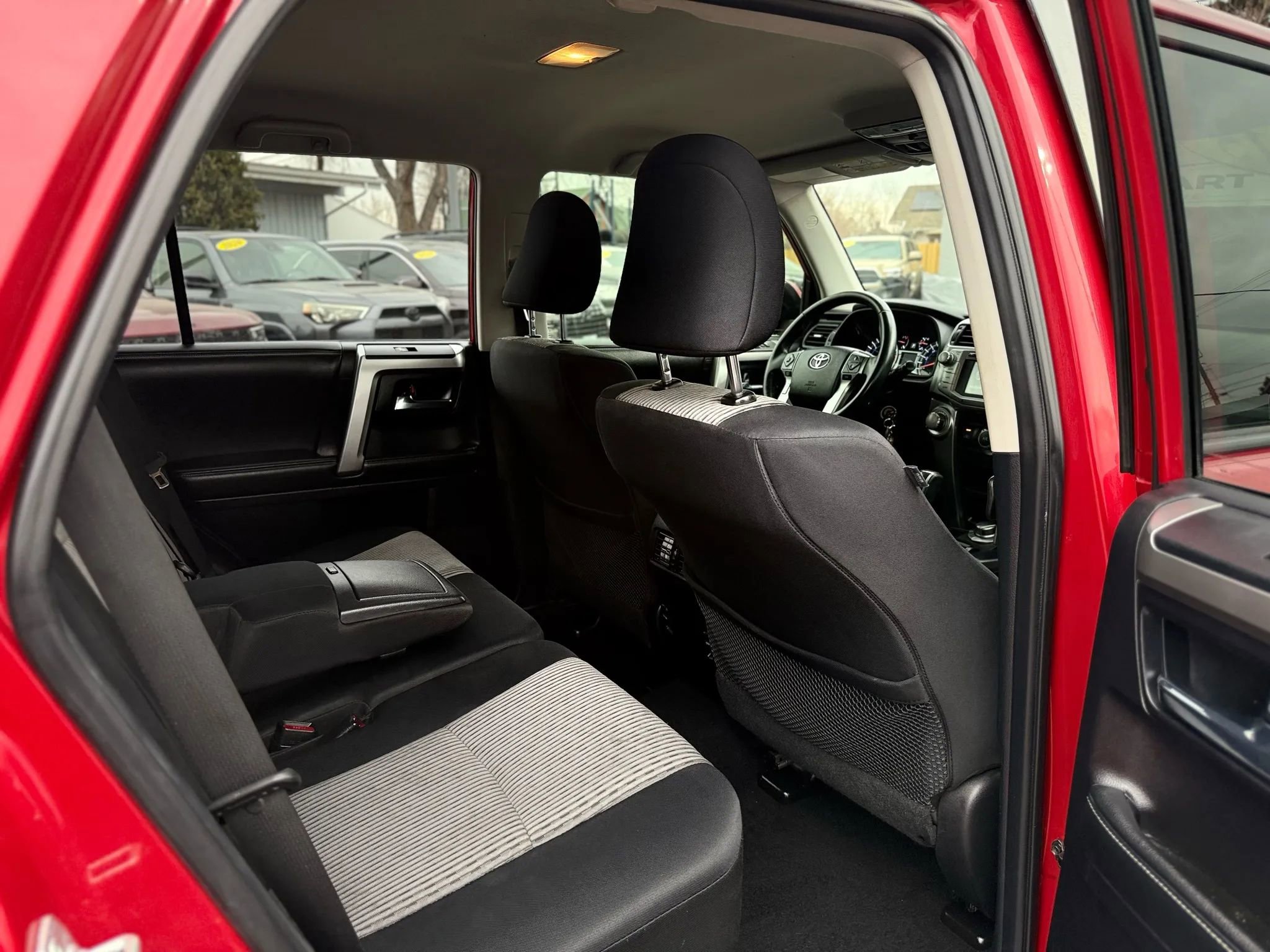 Used 2015 Toyota 4Runner SR5 image 20