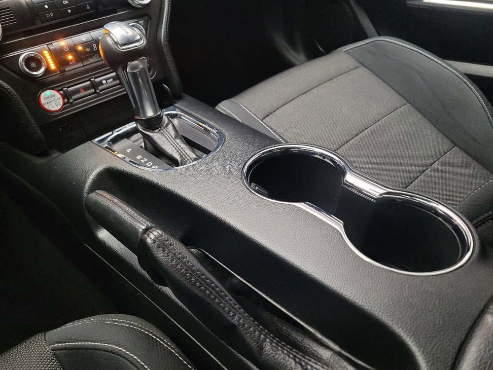 Used 2016 Ford Mustang Coupe image 26