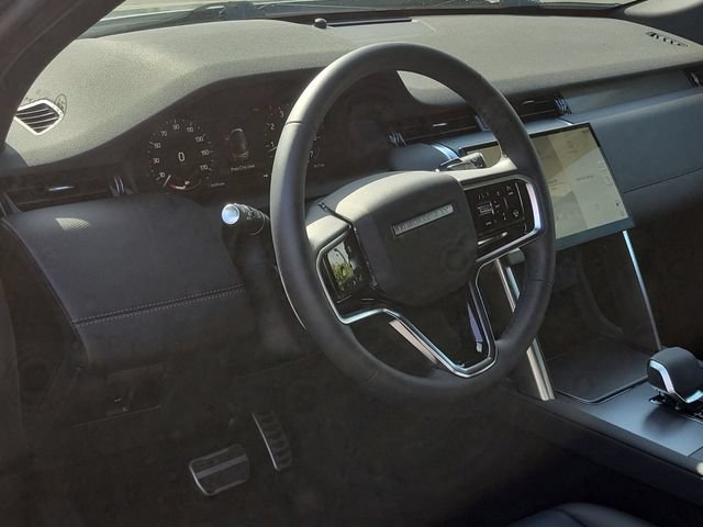 Used 2025 Land Rover Discovery Sport Dynamic SE AWD/4WD image 7