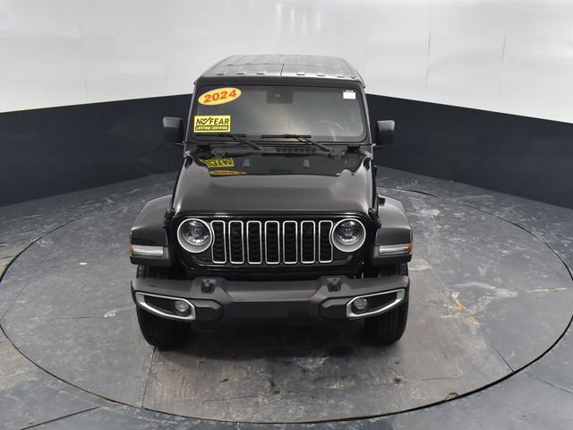 Used 2024 Jeep Wrangler Sahara image 29