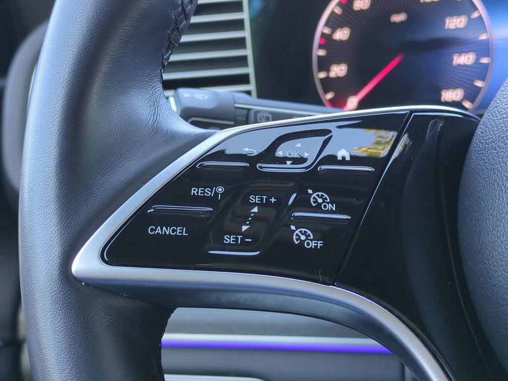 Used 2025 Mercedes-Benz GLE 350 4MATIC image 25