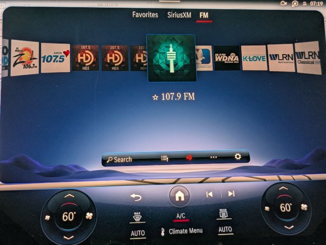 Certified 2022 Mercedes-Benz EQS 580 4MATIC Sedan image 13