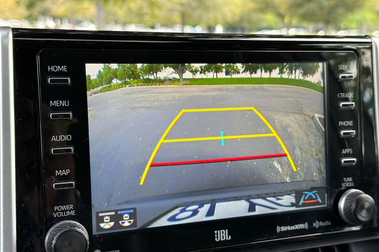 Used 2019 Toyota RAV4 Limited image 25