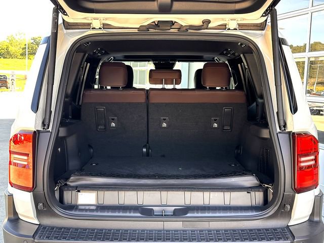 Certified 2025 Toyota Land Cruiser w/ Premium Package AWD/4WD image 31