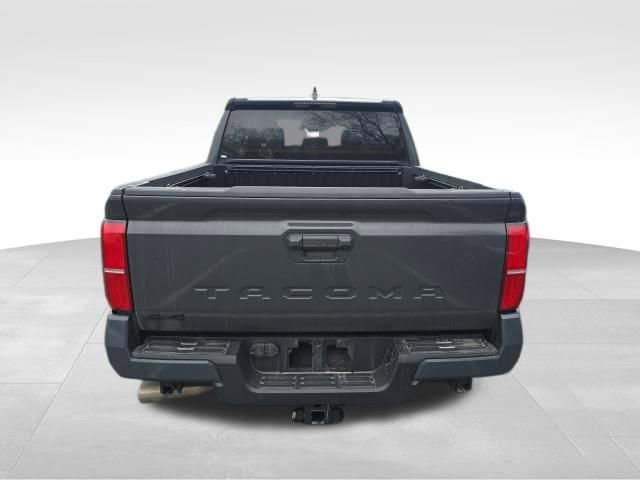 Used 2025 Toyota Tacoma TRD Off-Road image 5