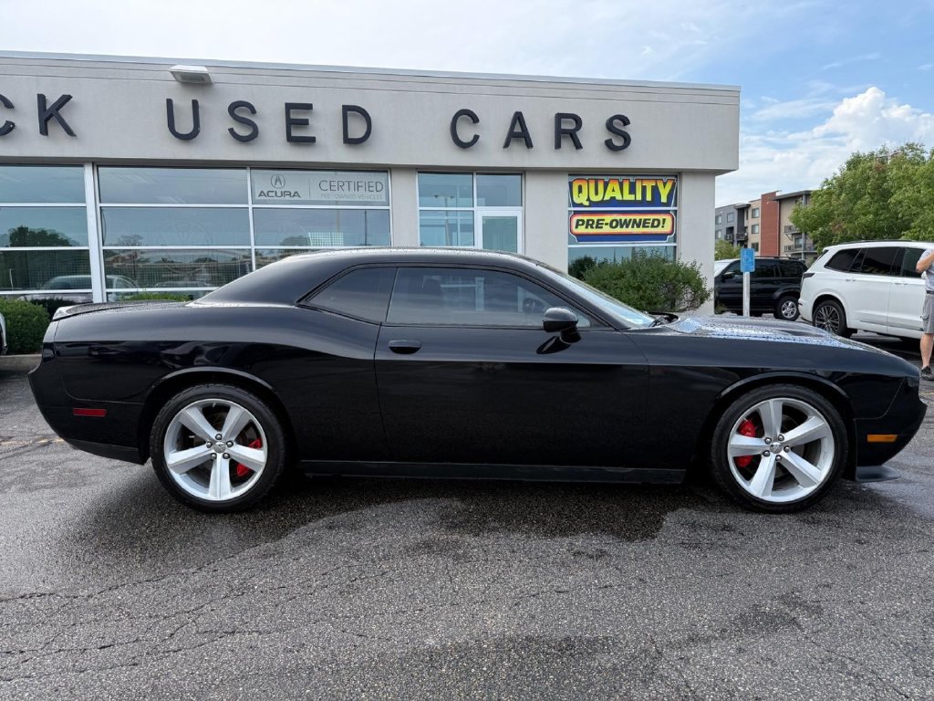 Used 2011 Dodge Challenger SRT8 RWD image 2