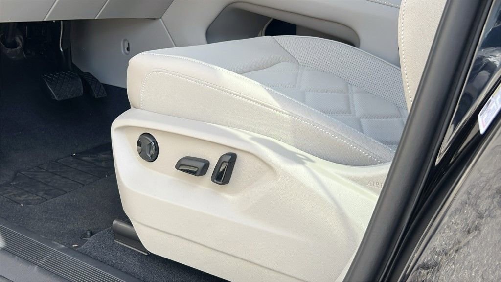 New 2026 Volkswagen Atlas SE image 18