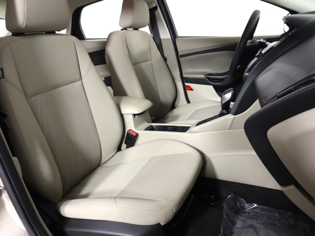 Used 2018 Ford Focus SE image 35