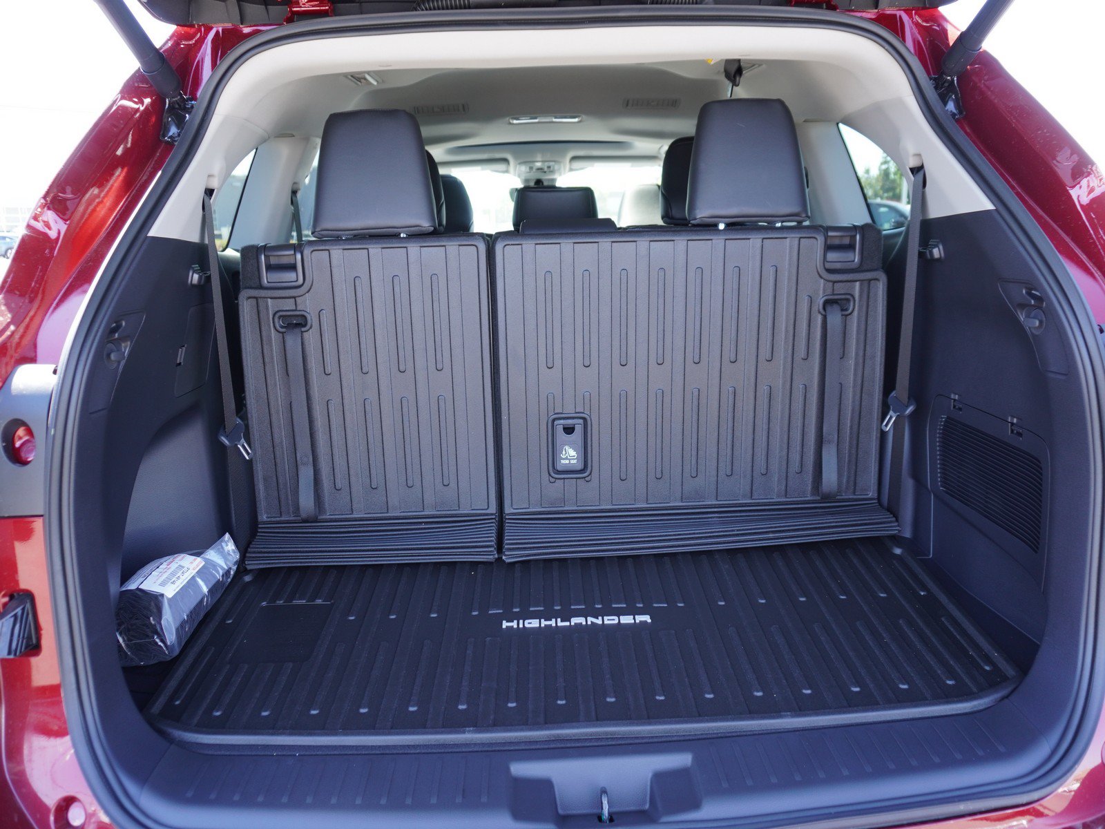 New 2026 Toyota Highlander XLE AWD/4WD image 11