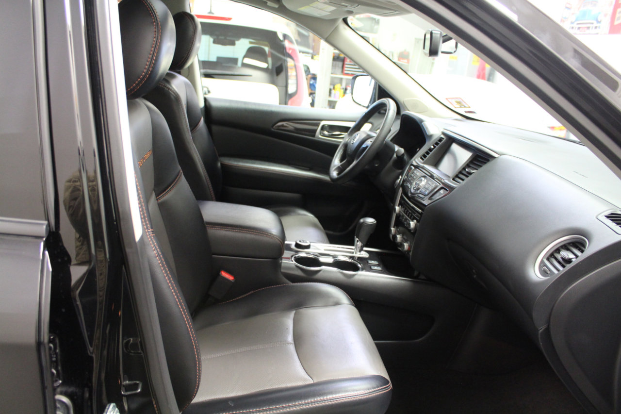 Used 2019 Nissan Pathfinder SL image 27
