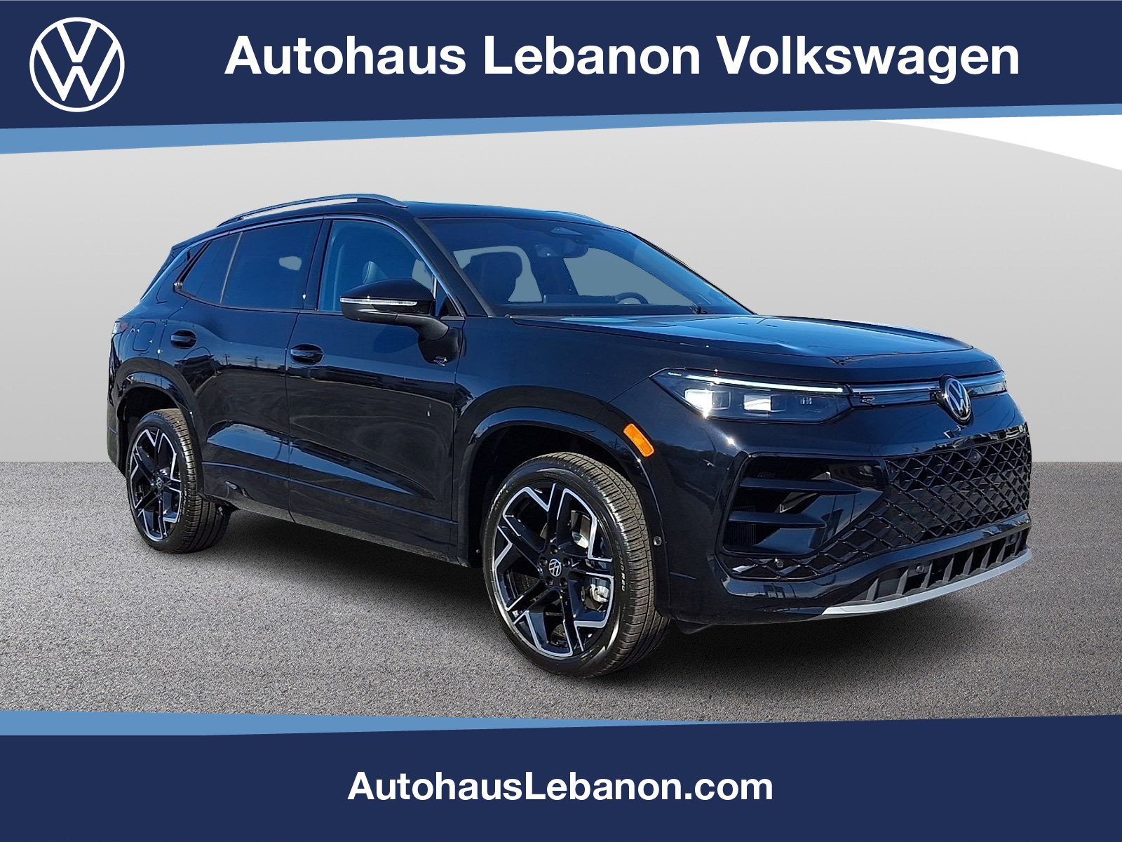 New 2026 Volkswagen Tiguan SEL R-Line image 1