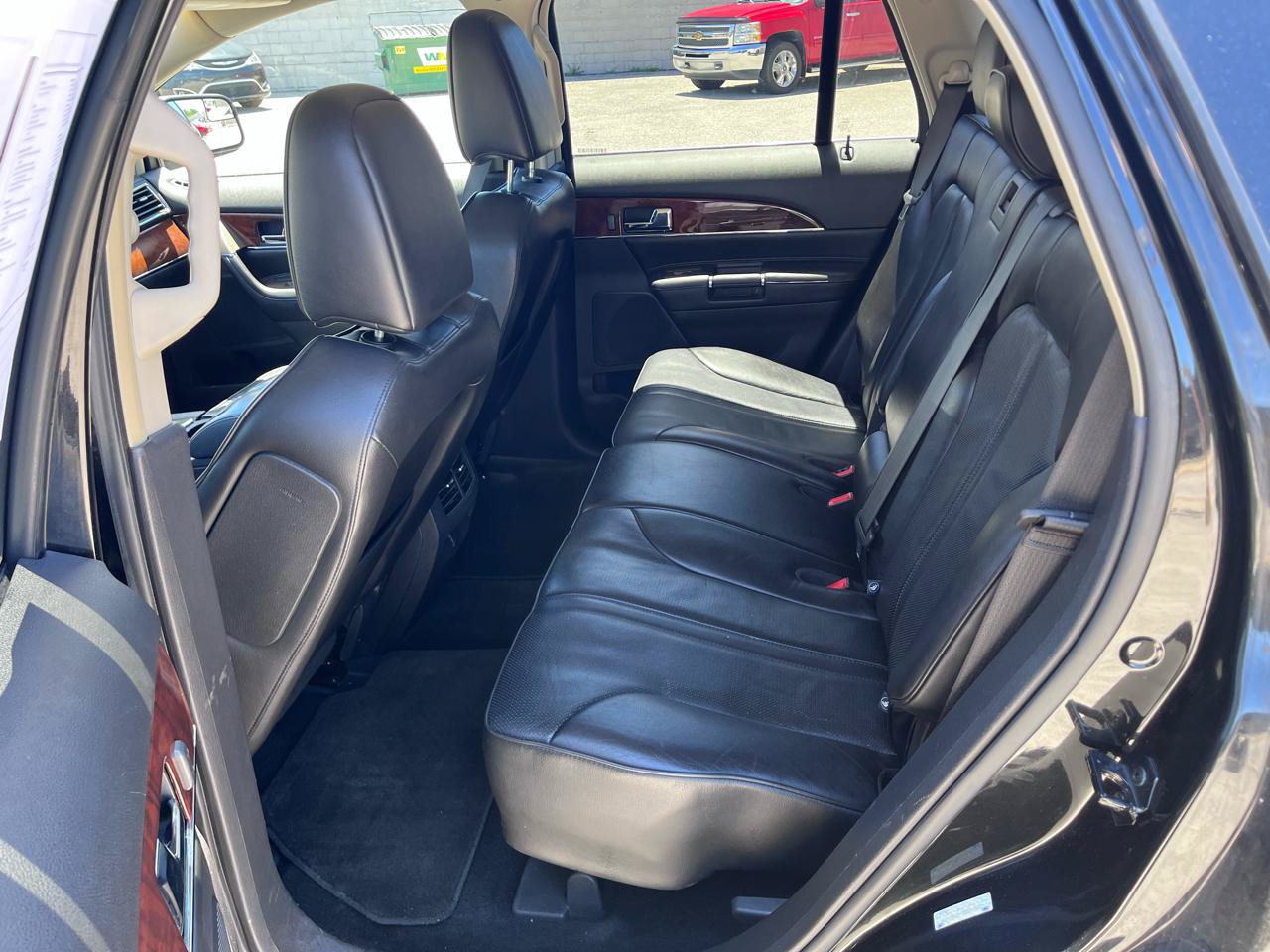 Used 2011 Lincoln MKX 2WD w/ 101A Rapid Spec Order Code image 13