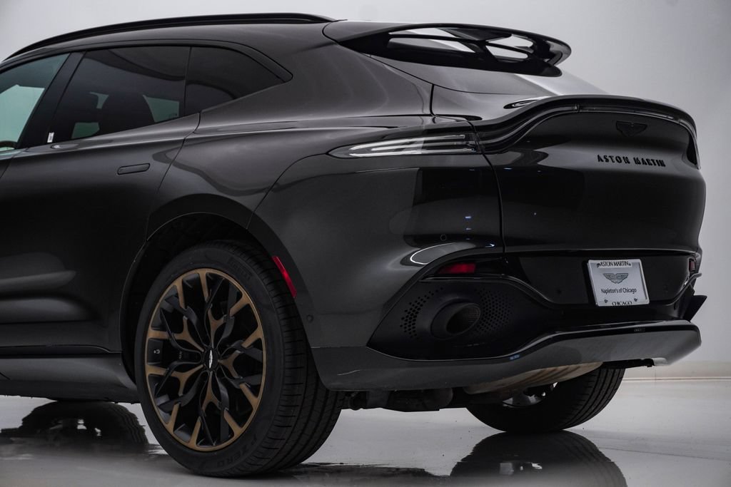 Used 2023 Aston Martin DBX AWD/4WD image 11