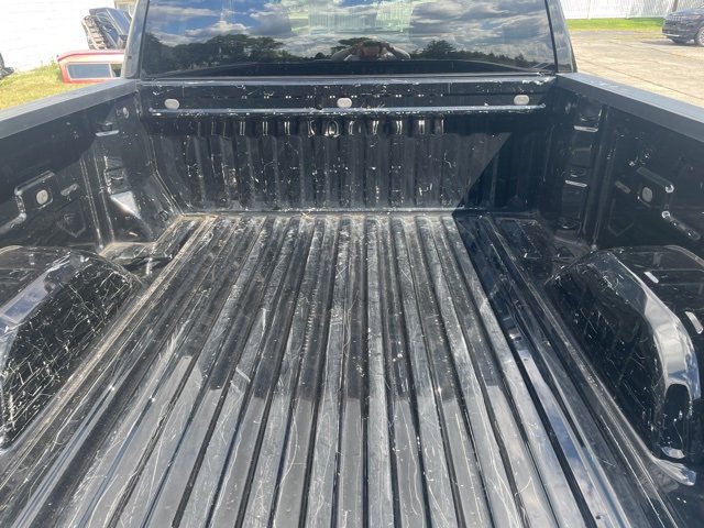 Used 2020 GMC Sierra 1500 SLE w/ SLE Value Package image 12