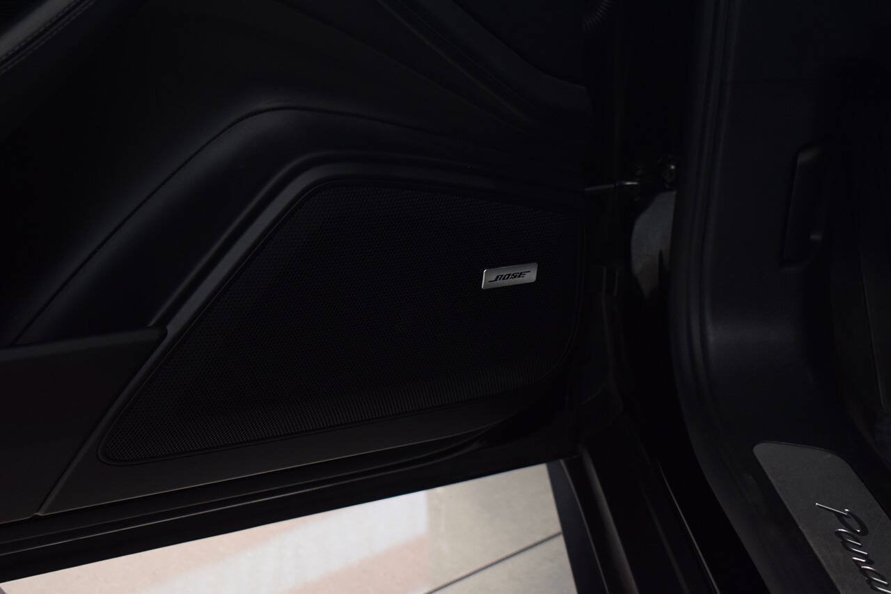 Used 2018 Porsche Panamera 4 AWD/4WD image 47