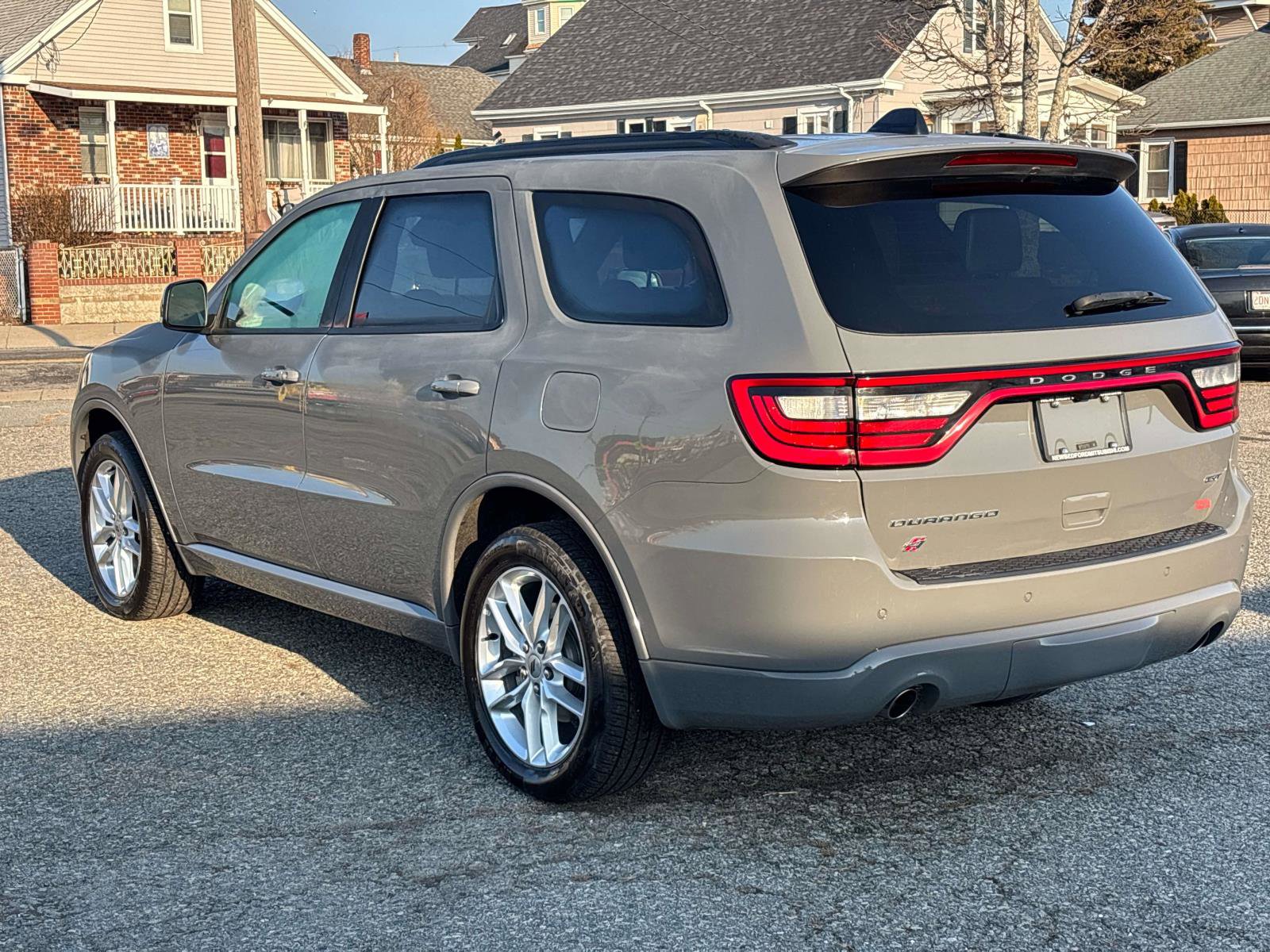 Used 2024 Dodge Durango GT AWD/4WD image 3