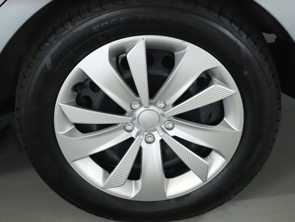 Used 2018 Subaru Impreza 2.0i AWD/4WD image 38