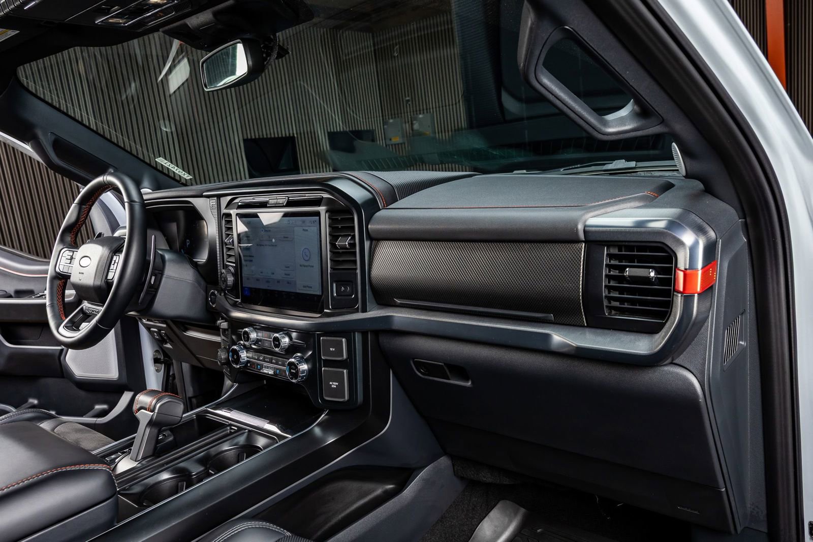 Used 2025 Ford F150 Raptor image 18