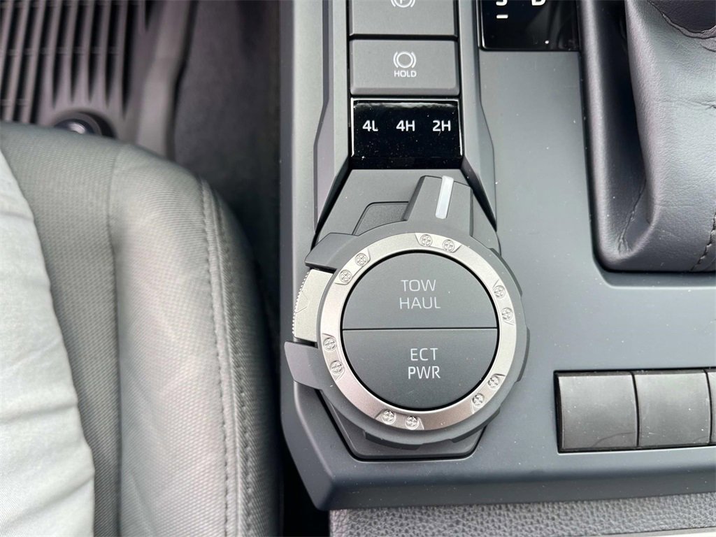 New 2025 Toyota Tacoma SR5 image 27