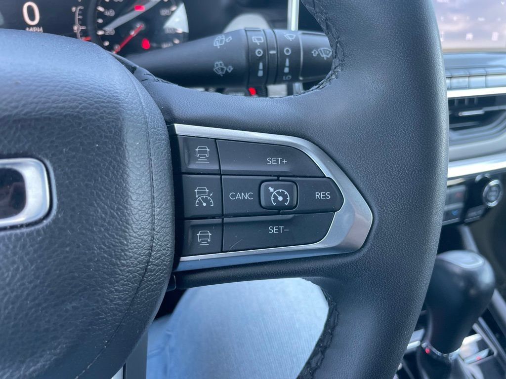 Used 2023 Jeep Compass Limited AWD/4WD image 20