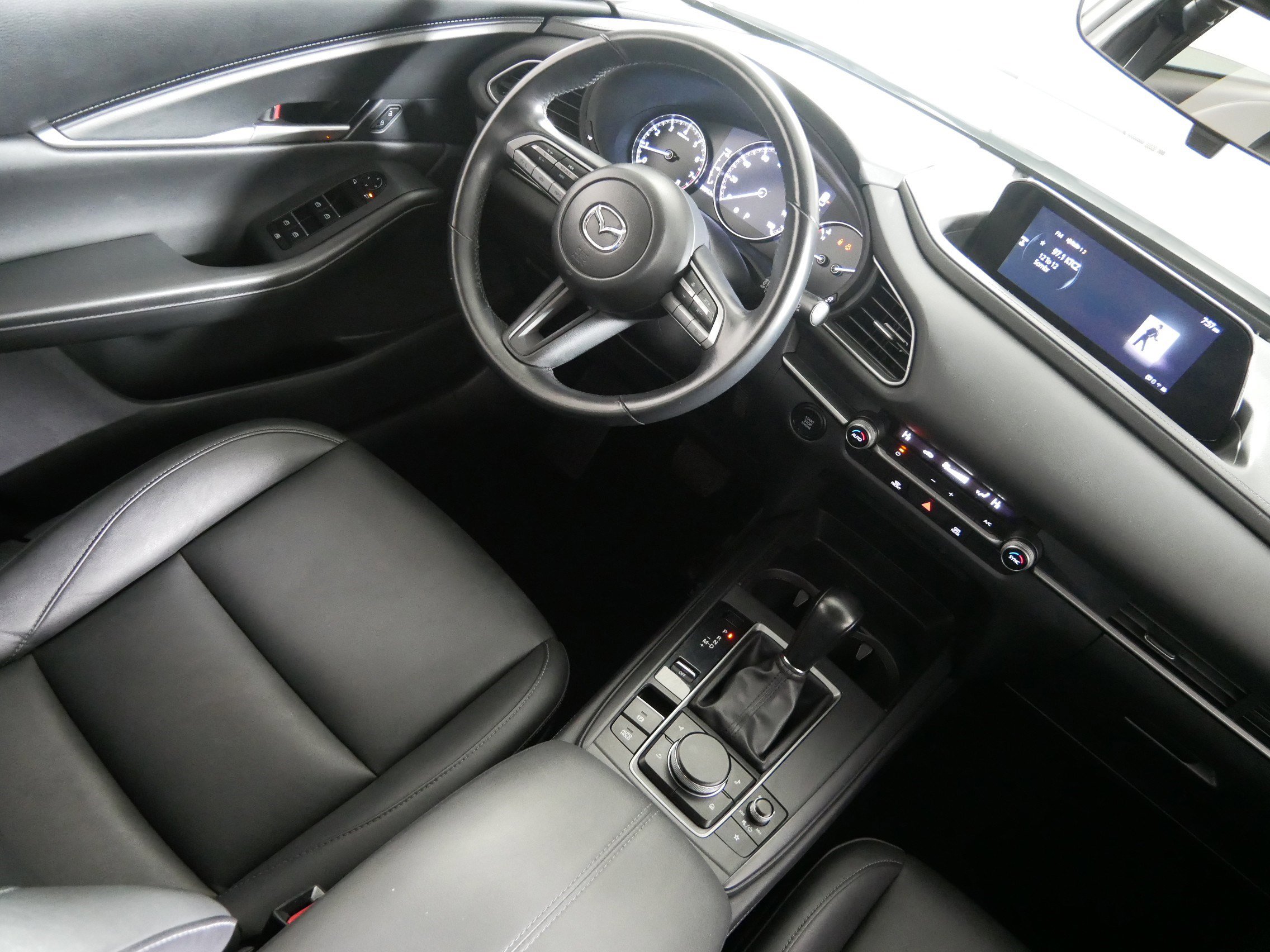 Used 2021 MAZDA CX-30 AWD 2.5 S w/ Select Package image 9