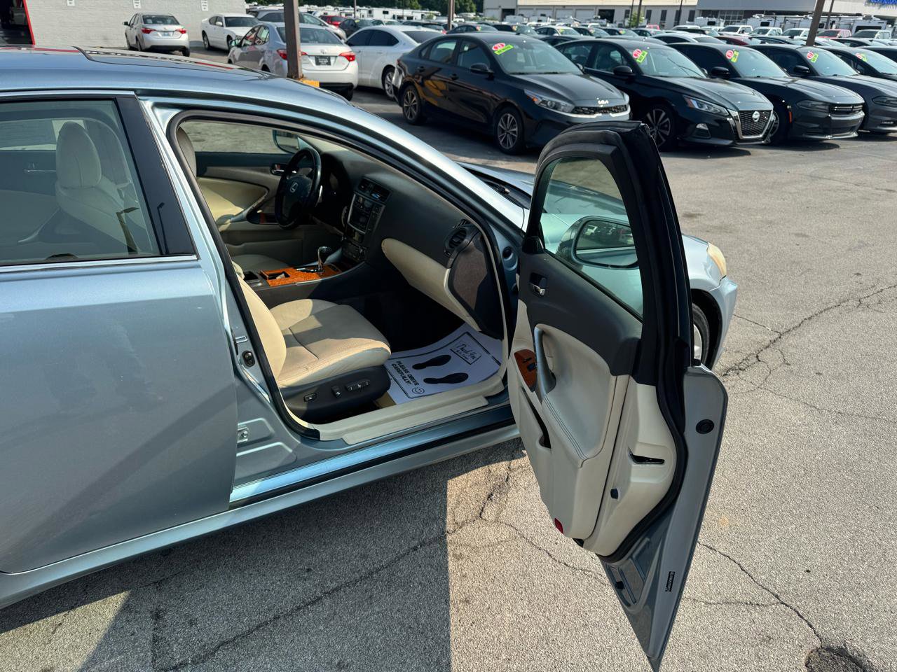 Used 2009 Lexus IS 250 RWD image 9