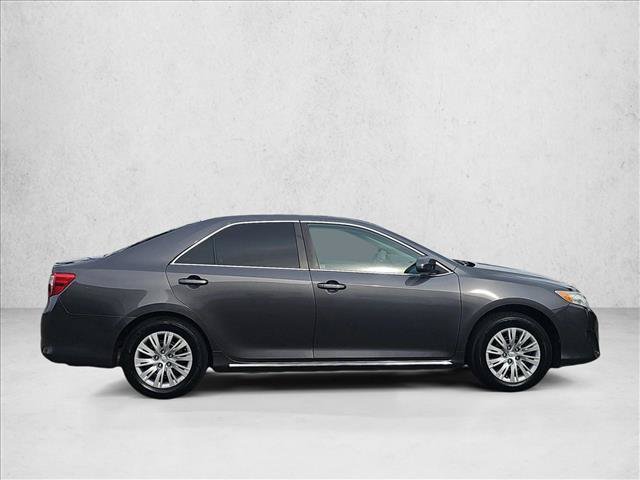 Used 2012 Toyota Camry LE FWD image 4