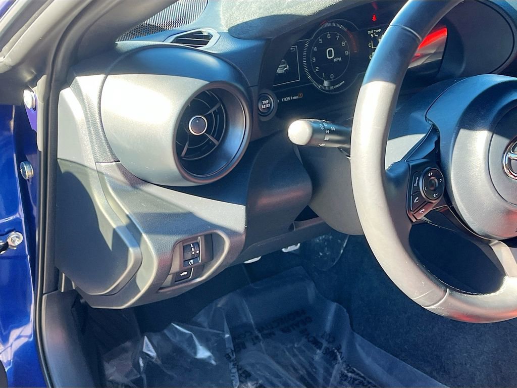 Used 2024 Toyota GR86 Premium image 10