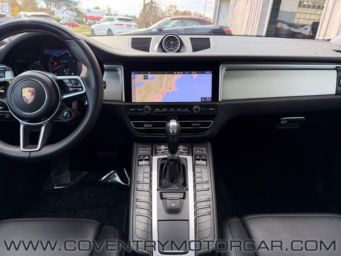 Used 2020 Porsche Macan Turbo image 38