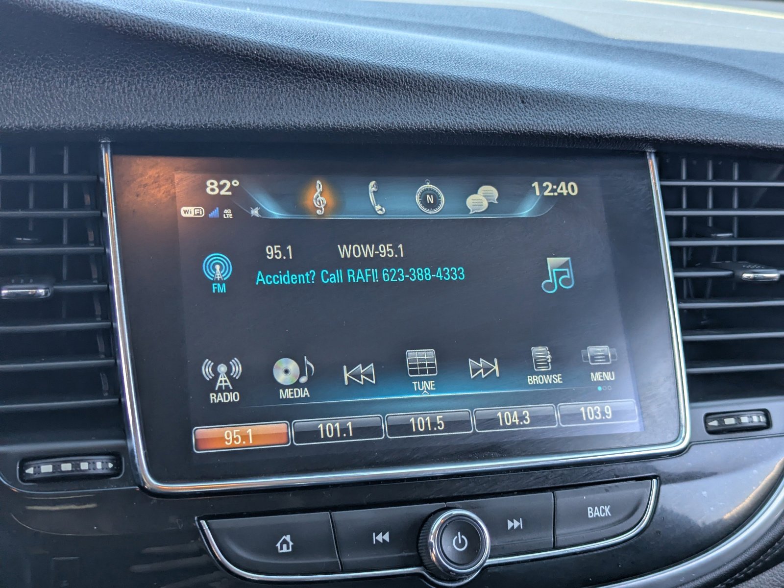 Used 2019 Buick Encore Essence w/ Experience Buick Package image 22