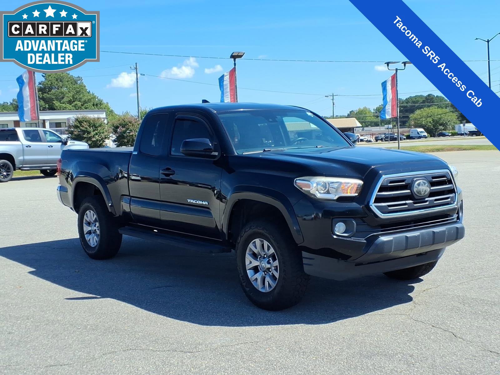 Used 2018 Toyota Tacoma SR5 w/ SR5 Appearance Package (SM) AWD/4WD image 7